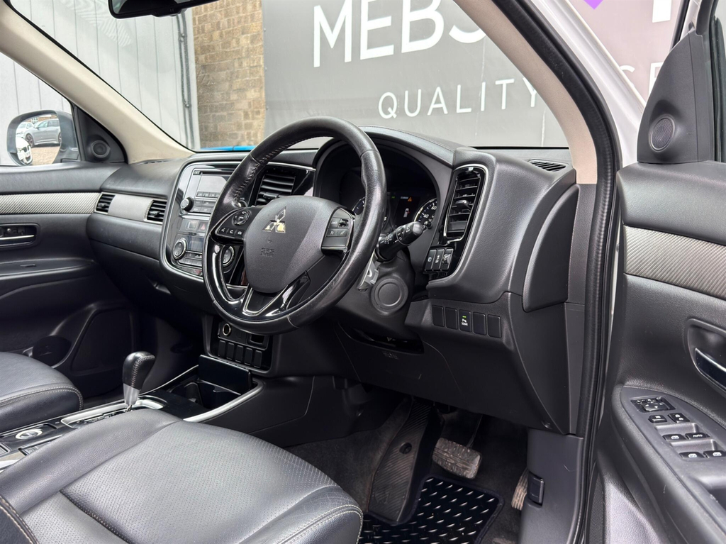 Mitsubishi Outlander  Black #10