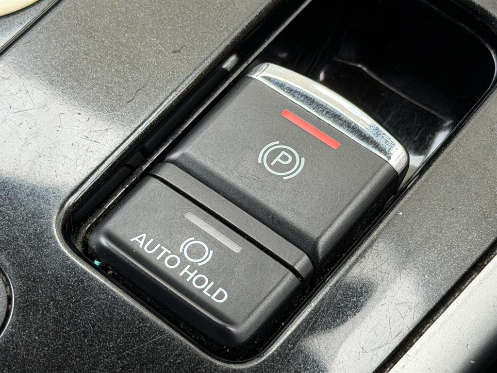 Mitsubishi Outlander  Black #37
