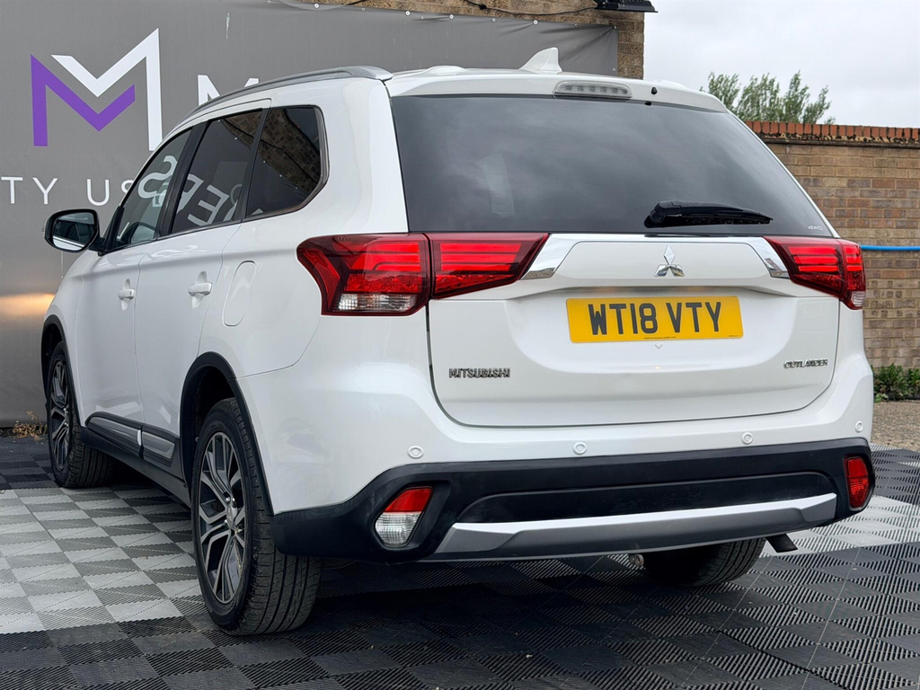 Mitsubishi Outlander  Black #17