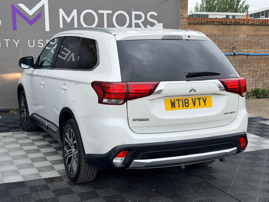 Mitsubishi Outlander  Black #16