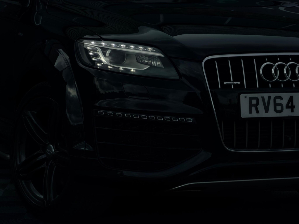 Audi Q7 3.0 Tdi V6 S Line Sport Edition Tiptronic Quattro Black #4