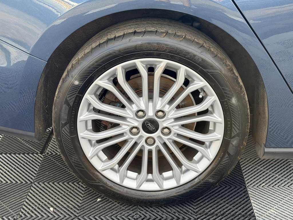 Ford Focus 1.0T Ecoboost Vignale Euro 6 Ss Black #7