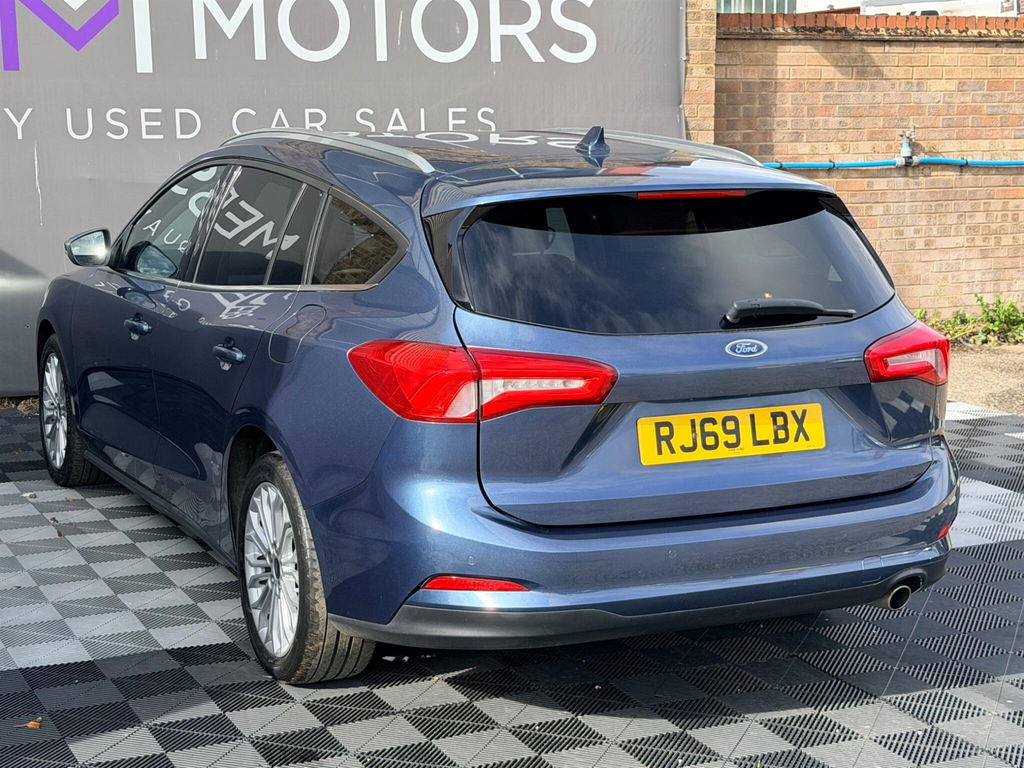 Ford Focus 1.0T Ecoboost Vignale Euro 6 Ss Black #16