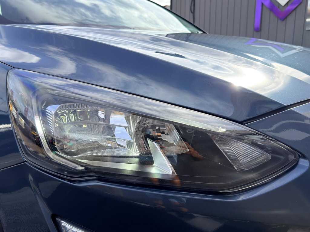Ford Focus 1.0T Ecoboost Vignale Euro 6 Ss Black #9