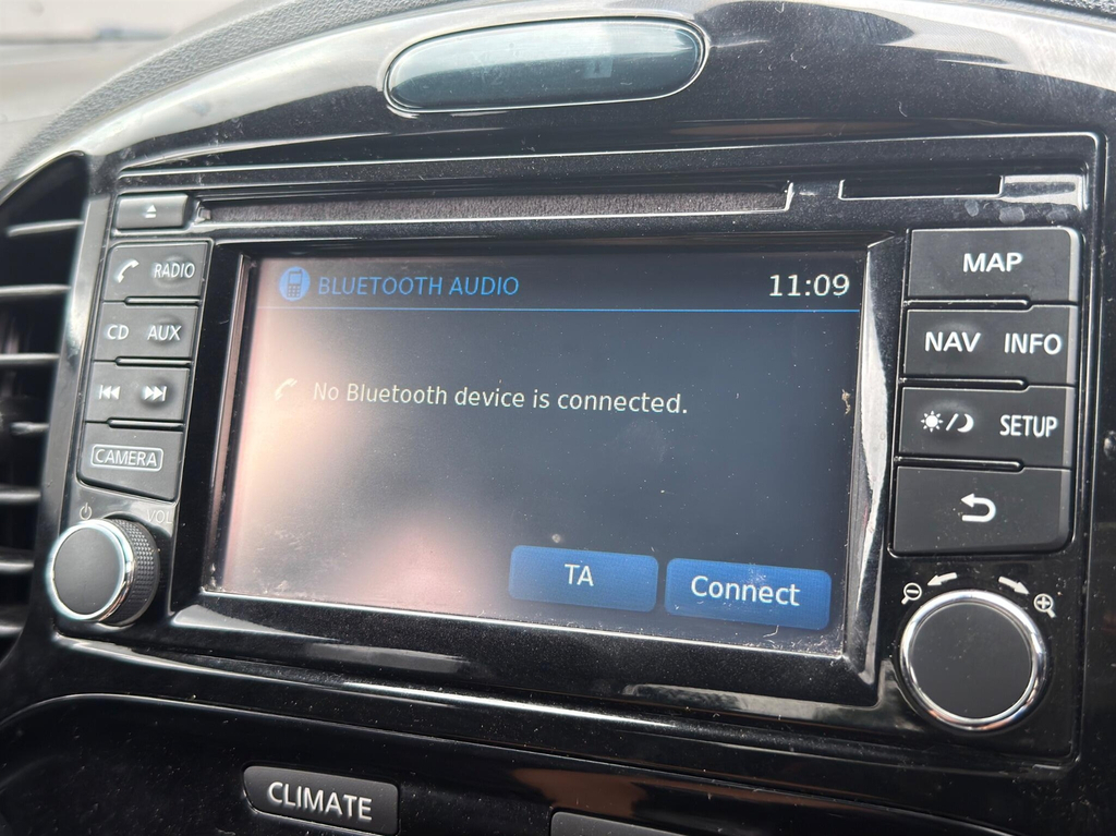 Nissan Juke 1.6 N-connecta Xtronic 117 Bhp White #32
