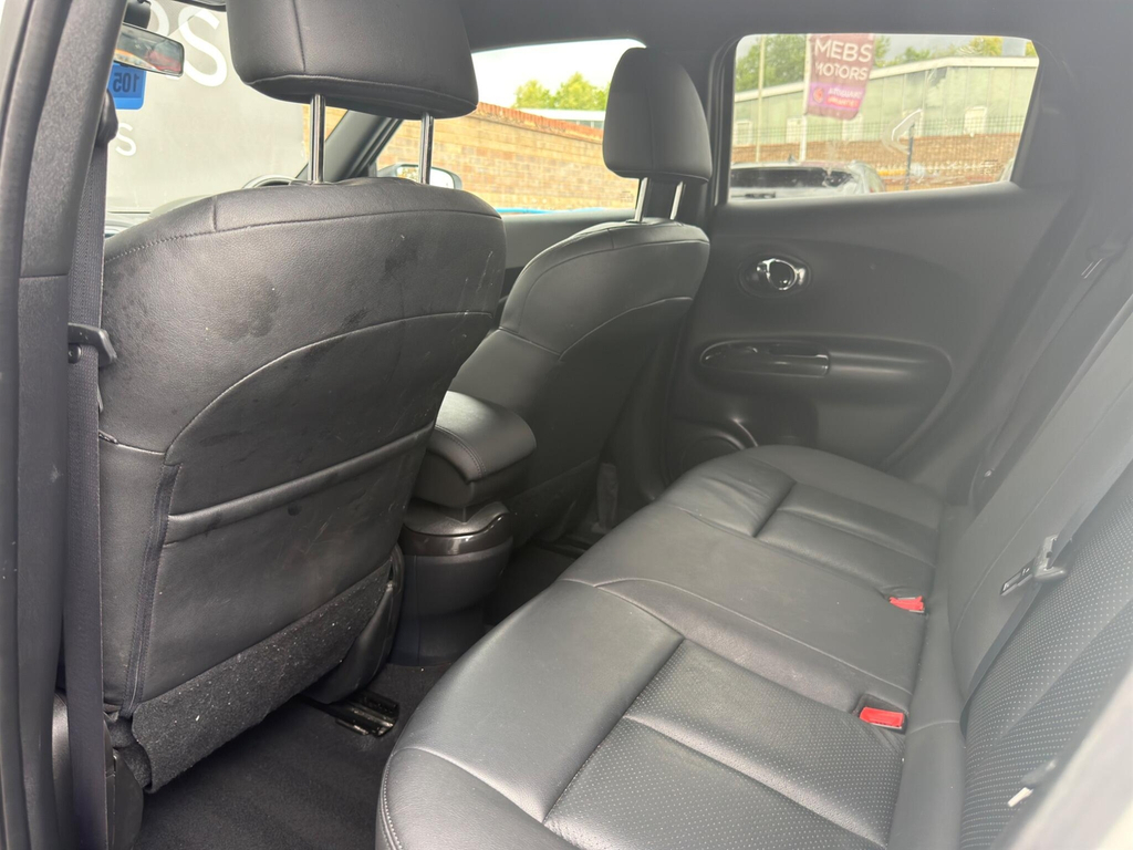 Nissan Juke 1.6 N-connecta Xtronic 117 Bhp White #43