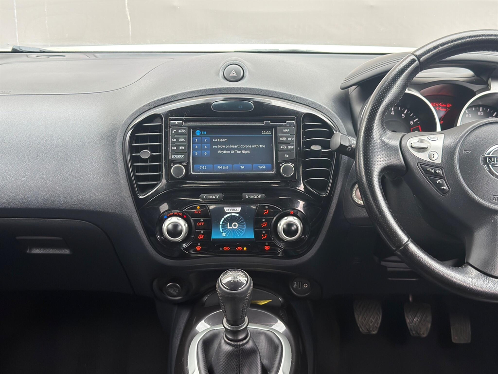 Nissan Juke 1.6 N-connecta Xtronic 117 Bhp White #29