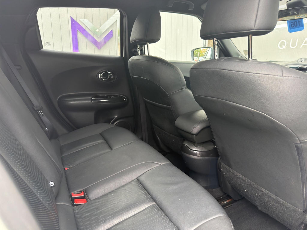 Nissan Juke 1.6 N-connecta Xtronic 117 Bhp White #42