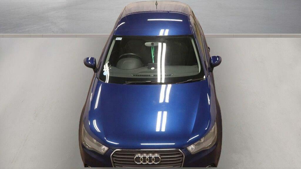 Audi A1 Sportback Tfsi Sport Black #3