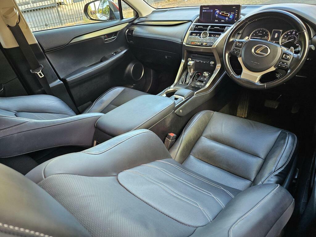 Lexus NX 300H 2.5 Sport Cvt Premium Nav Black #4