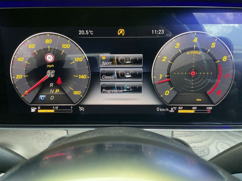 Mercedes-Benz E Class 2.0 E300d Black #43