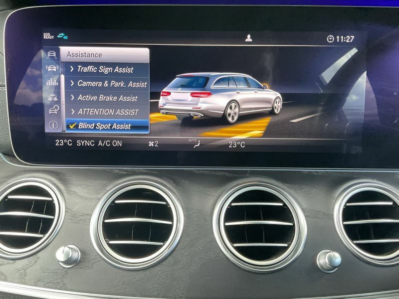 Mercedes-Benz E Class 2.0 E300d Black #50