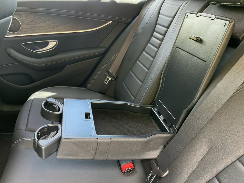 Mercedes-Benz E Class 2.0 E300d Black #37