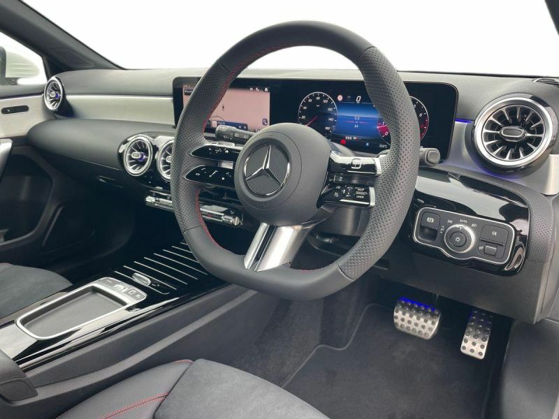 Mercedes-Benz A Class Hatchback WF26NWA White #5