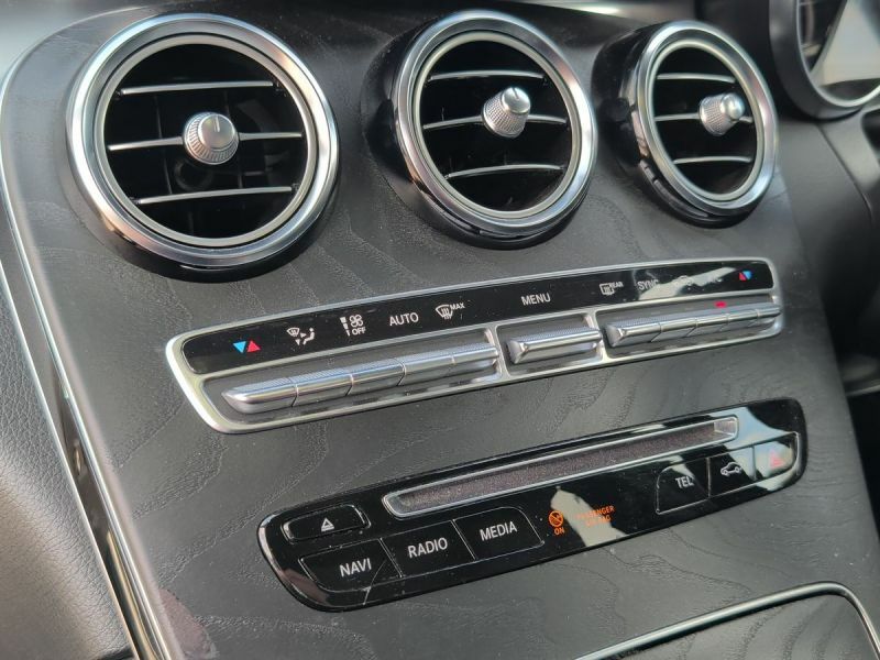 Mercedes-Benz GLC Class Automatic White #35