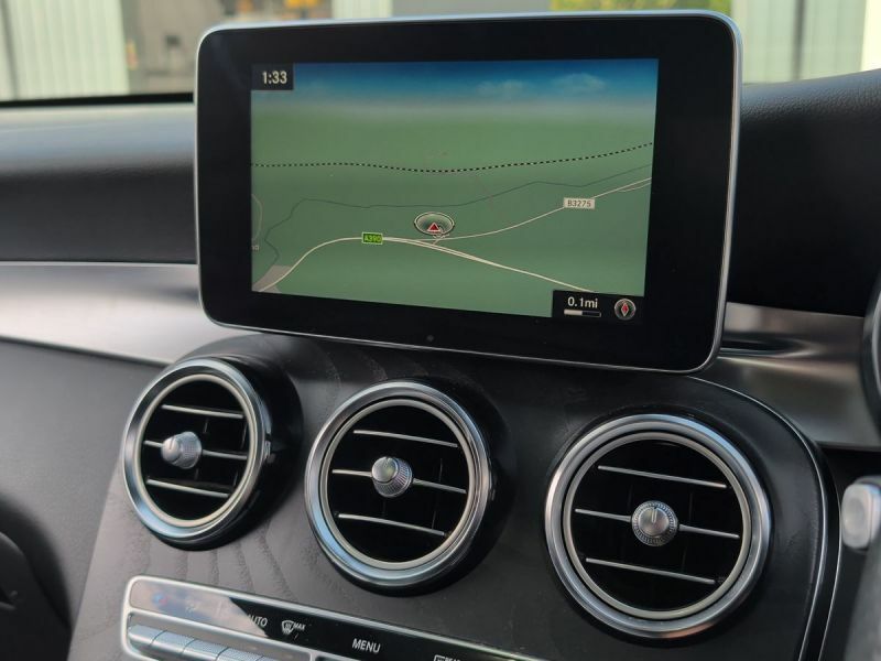 Mercedes-Benz GLC Class Automatic White #40