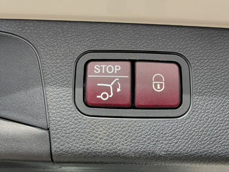Mercedes-Benz GLC Class Automatic White #24