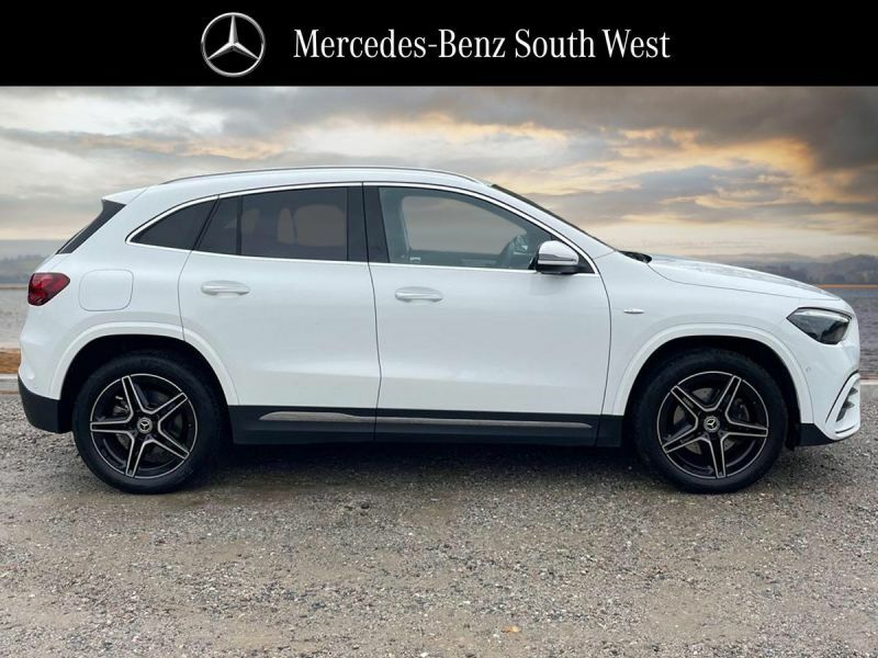 Mercedes-Benz GLA Class Suv White #3