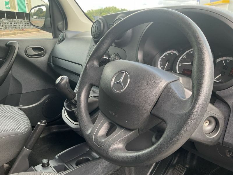 Mercedes-Benz CITAN Panel Van White #30