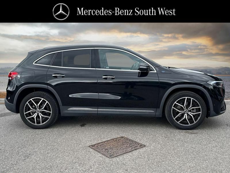 Mercedes-Benz EQA Suv Black #3