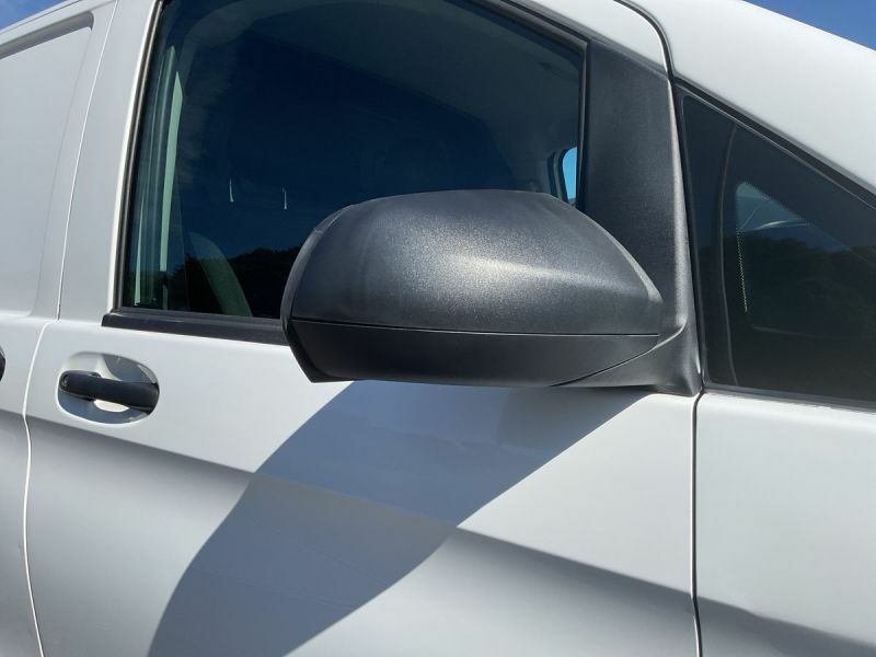 Mercedes-Benz eVito 116 E Progressive White #10