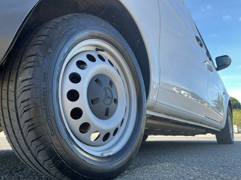Mercedes-Benz eVito 116 E Progressive White #22