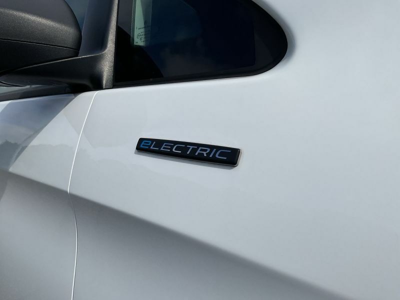 Mercedes-Benz eVito 116 E Progressive White #11
