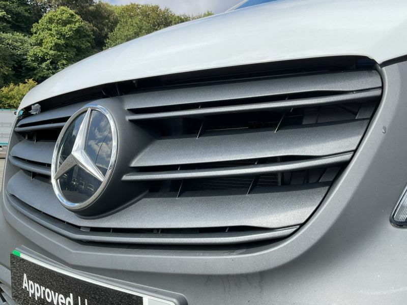 Mercedes-Benz eVito 116 E Progressive White #13