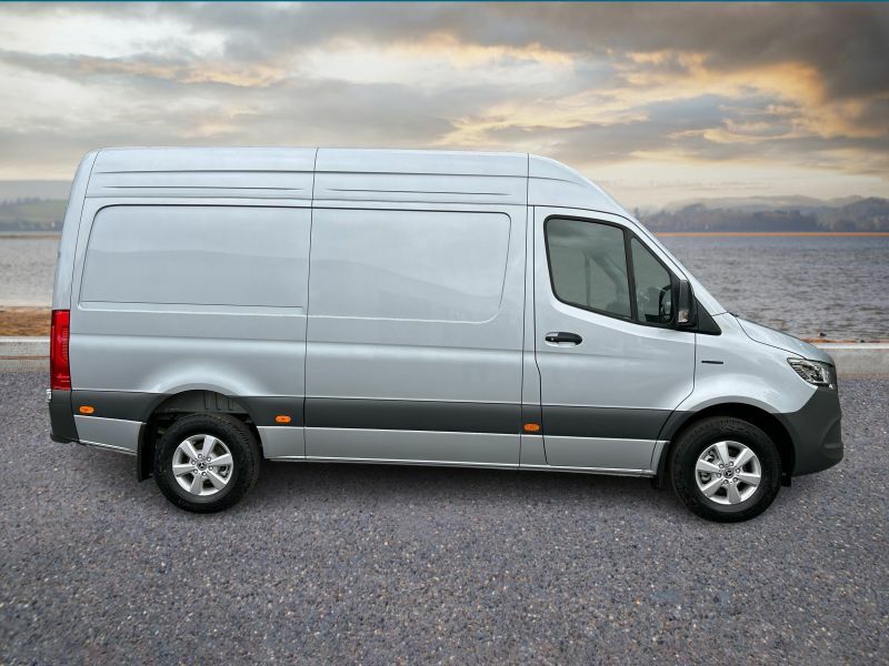 Mercedes-Benz Sprinter Mpv White #6