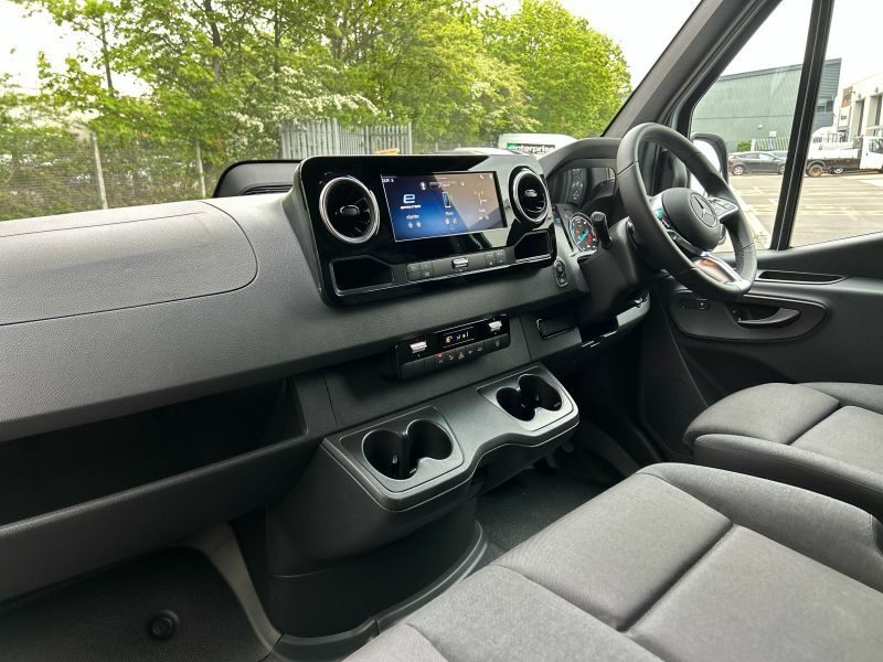 Mercedes-Benz Sprinter 315 Cdi Select White #13