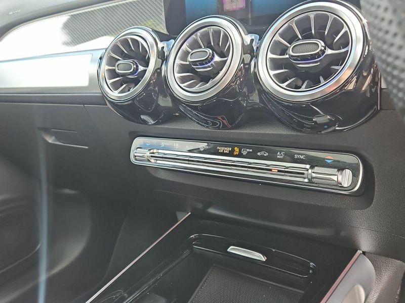 Mercedes-Benz GLB Class Amg Line White #7