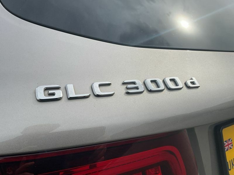 Mercedes-Benz GLC Class Suv White #16