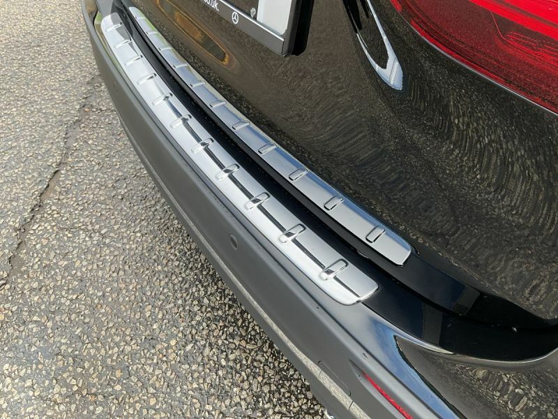 Mercedes-Benz GLA Class Amg Line Black #25