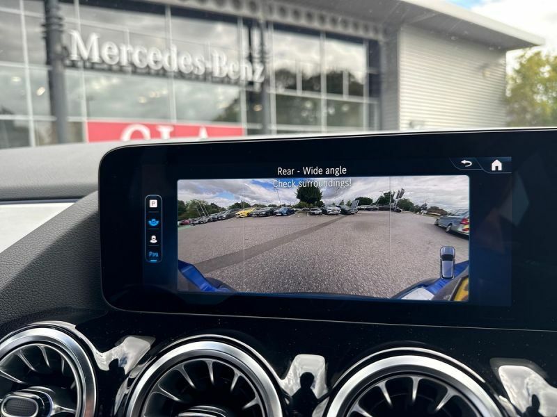 Mercedes-Benz GLA Class 200D Amg Line Executive Black #39