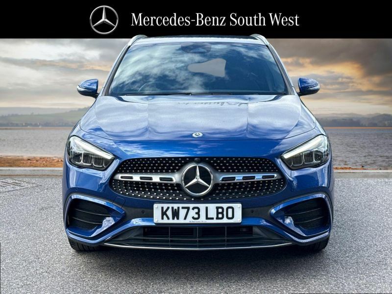 Mercedes-Benz GLA Class 200D Amg Line Executive Black #11