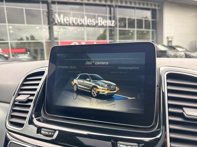 Mercedes-Benz GLE Class Suv White #38