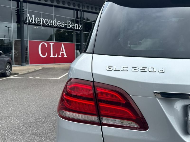 Mercedes-Benz GLE Class Suv White #15