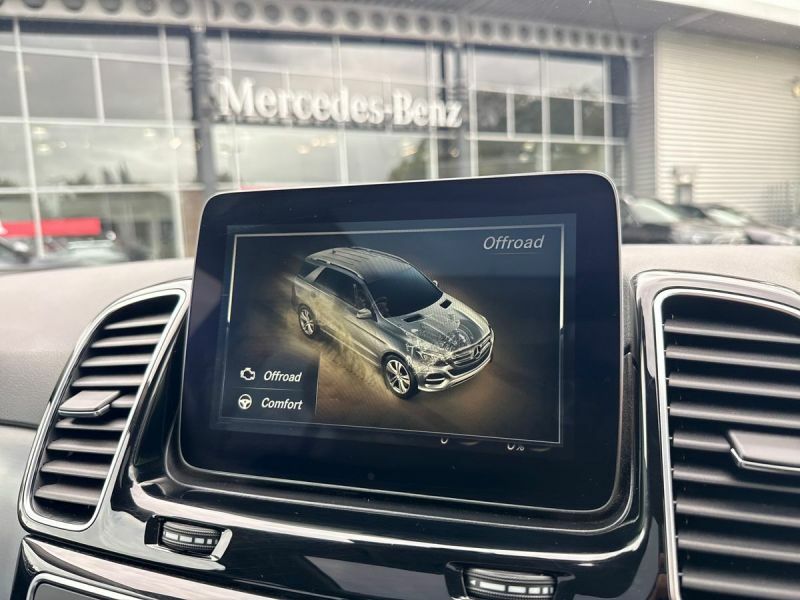 Mercedes-Benz GLE Class Suv White #42