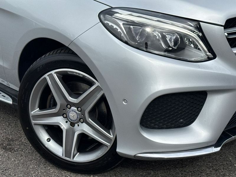 Mercedes-Benz GLE Class Suv White #23