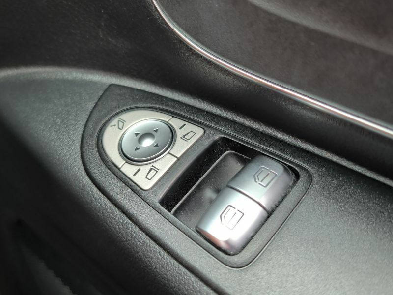 Mercedes-Benz Vito 116 Select L3 White #42