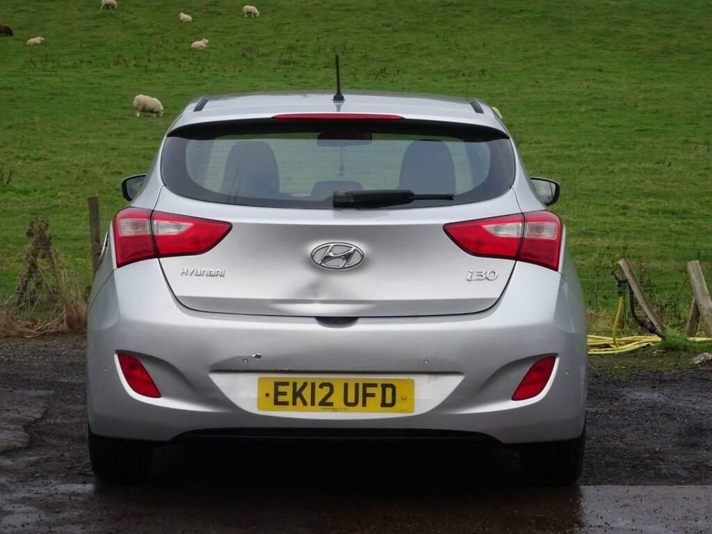 Hyundai I30 1.6 Crdi Blue Drive Active Euro 5 Ss Silver #4