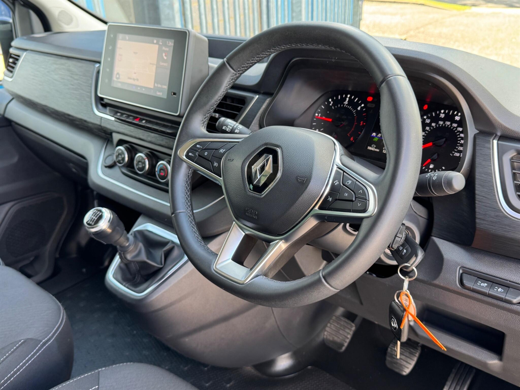 Renault Trafic 2023 23 Sl30 White #13
