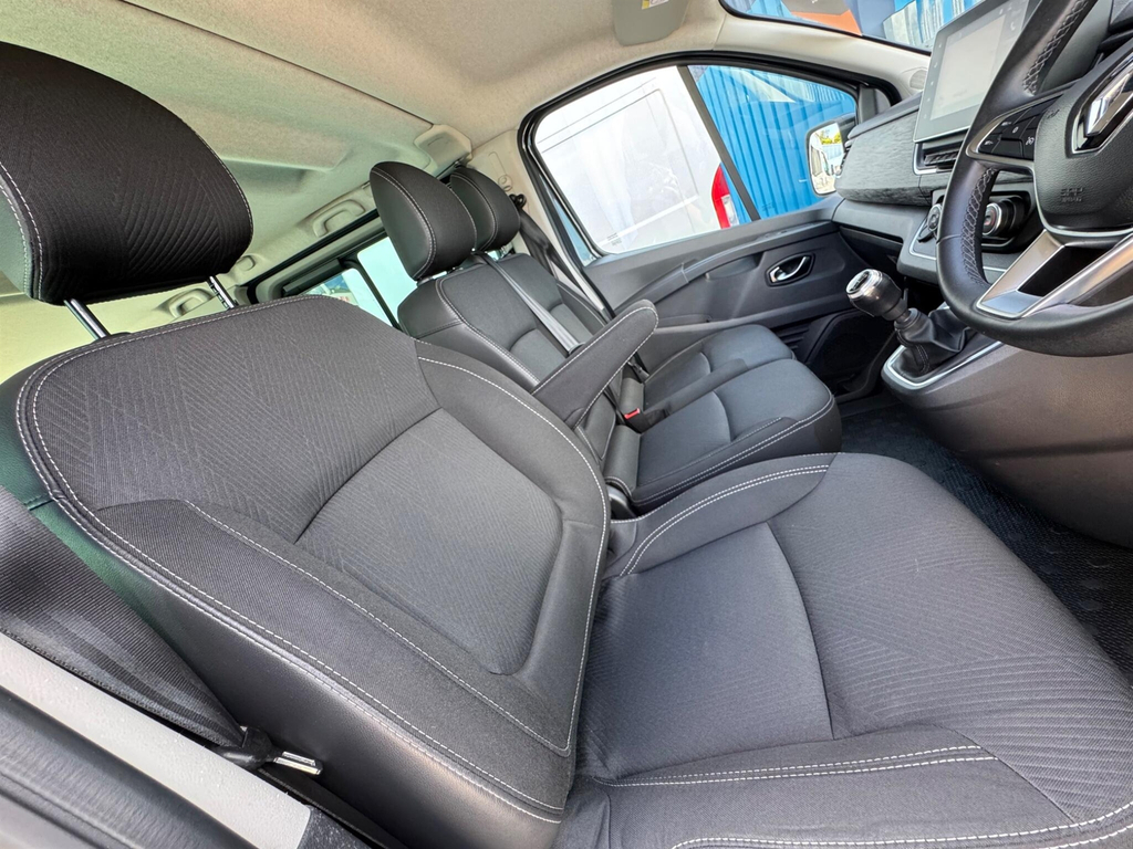 Renault Trafic 2023 23 Sl30 White #16
