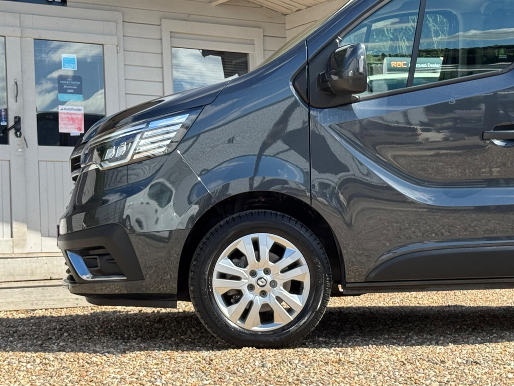 Renault Trafic 2.0 Dci Ll30 Sport L2 H1 Euro 6 Ss 9 Seat Grey #3