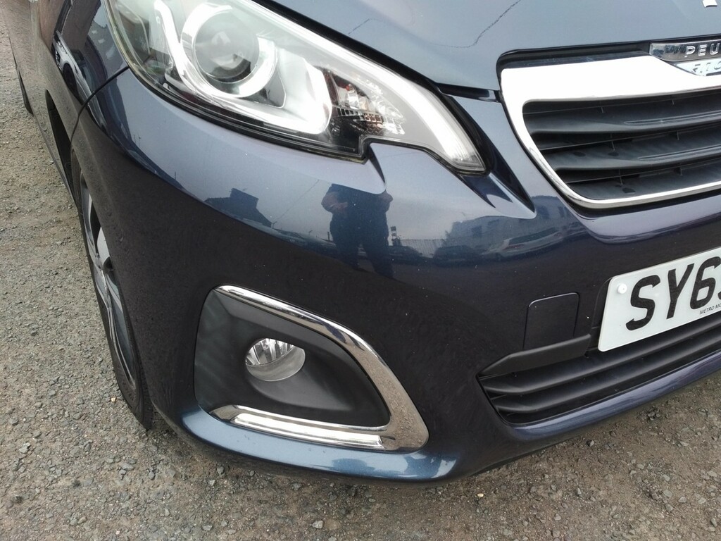 Peugeot 108 Active Hatchback 1.0 Active Red #12