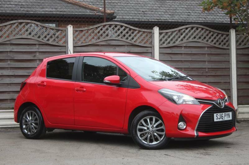 Toyota Yaris 1.33 Vvt-i Icon Red