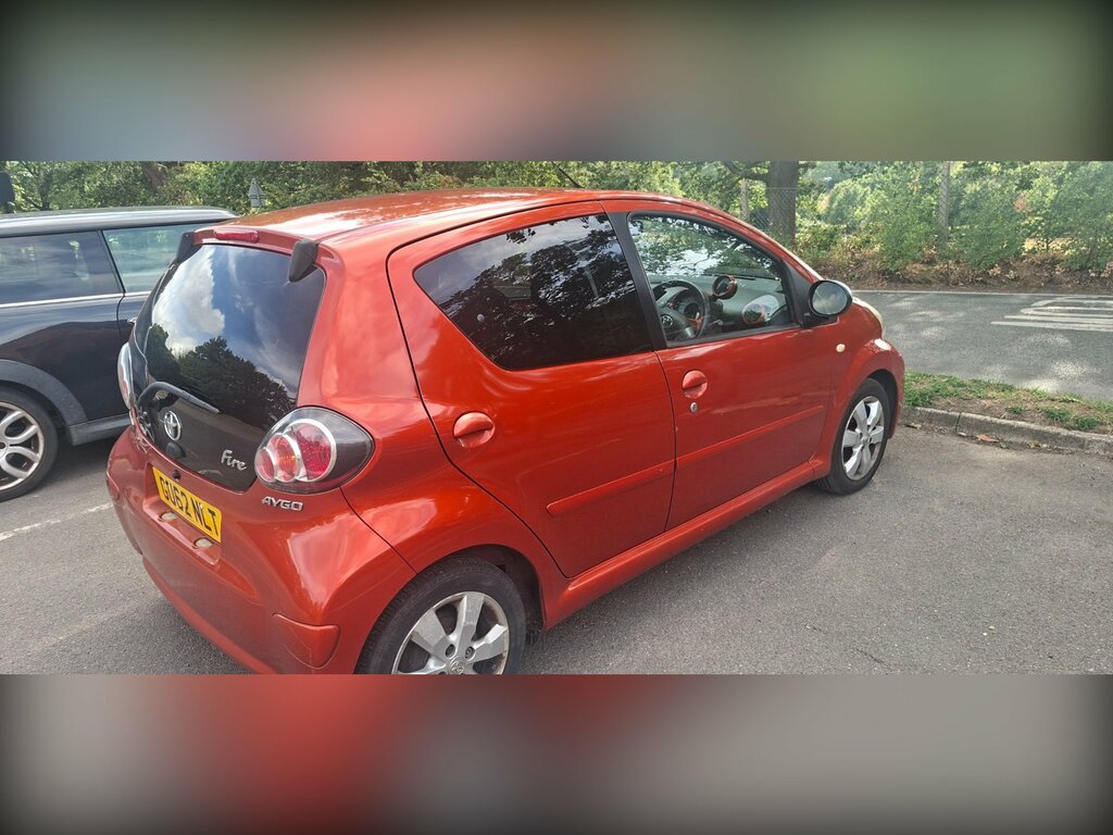 Toyota Aygo 1.0 Vvt-i Fire Hatchback Euro 5 Orange #3