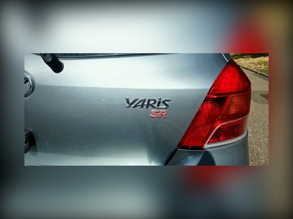 Toyota Yaris Hatchback Grey #7