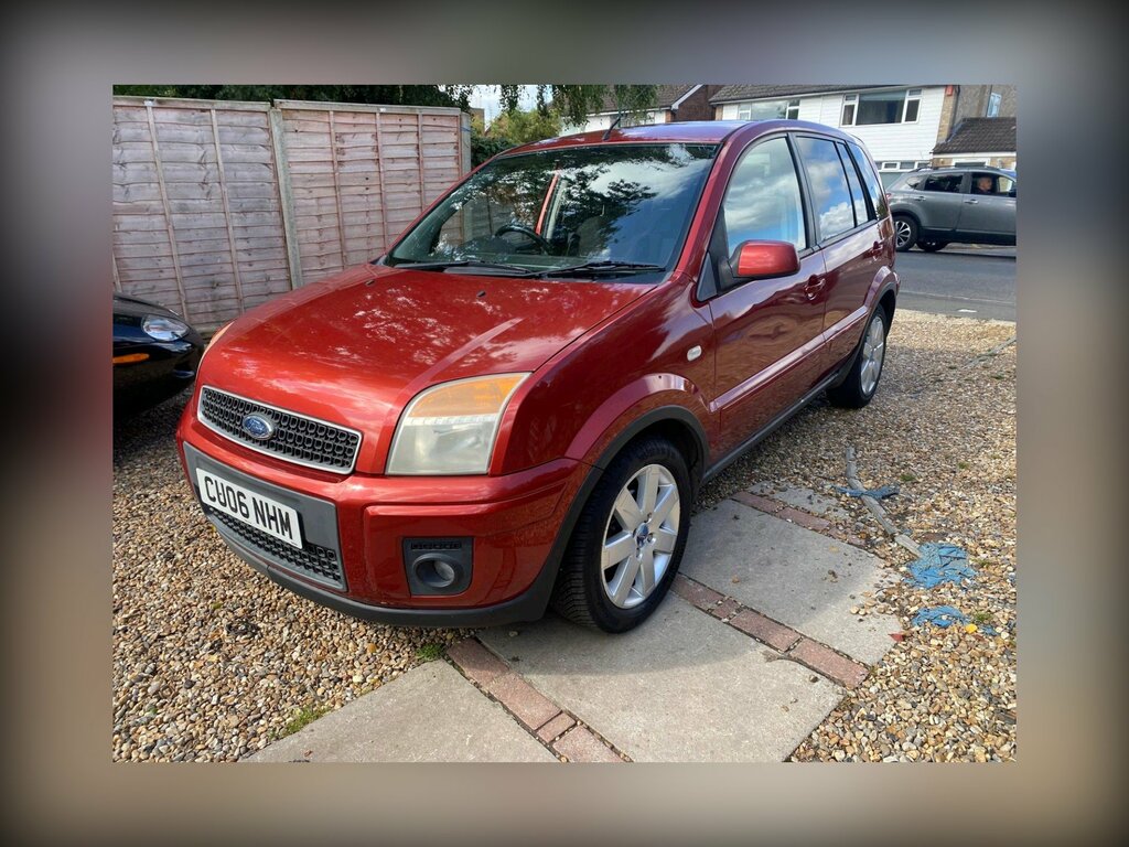 Ford Fusion 1.4 Plus Red #5