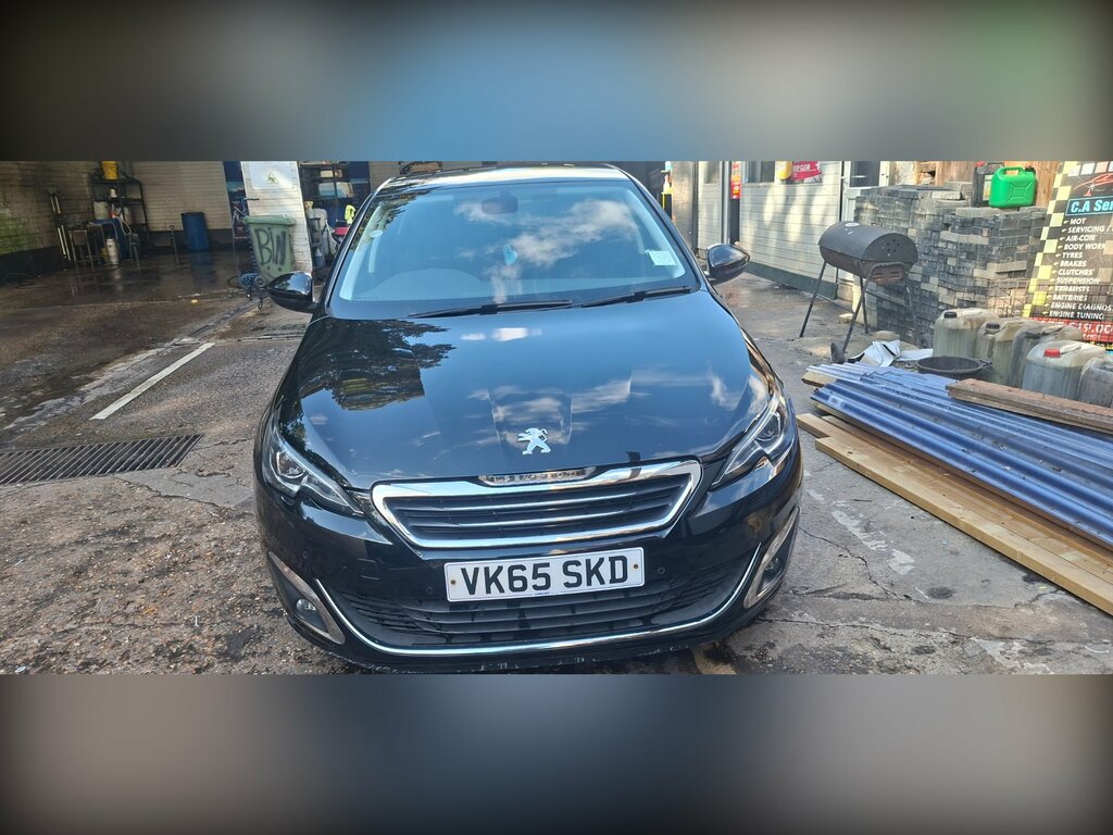 Peugeot 308 1.2 Puretech Allure Hatchback Eu Black